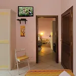 Alma Bed and breakfast 3*
