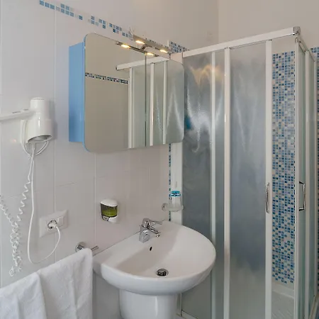 ベッド・アンド・ブレックファスト Alma 4*