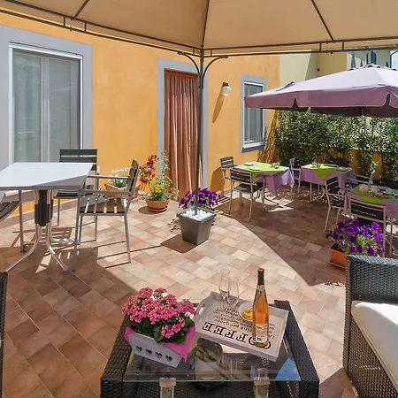 Bed & Breakfast Alma Lucca