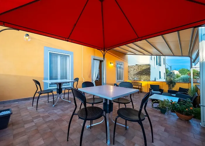 Alma Bed and Breakfast 4*